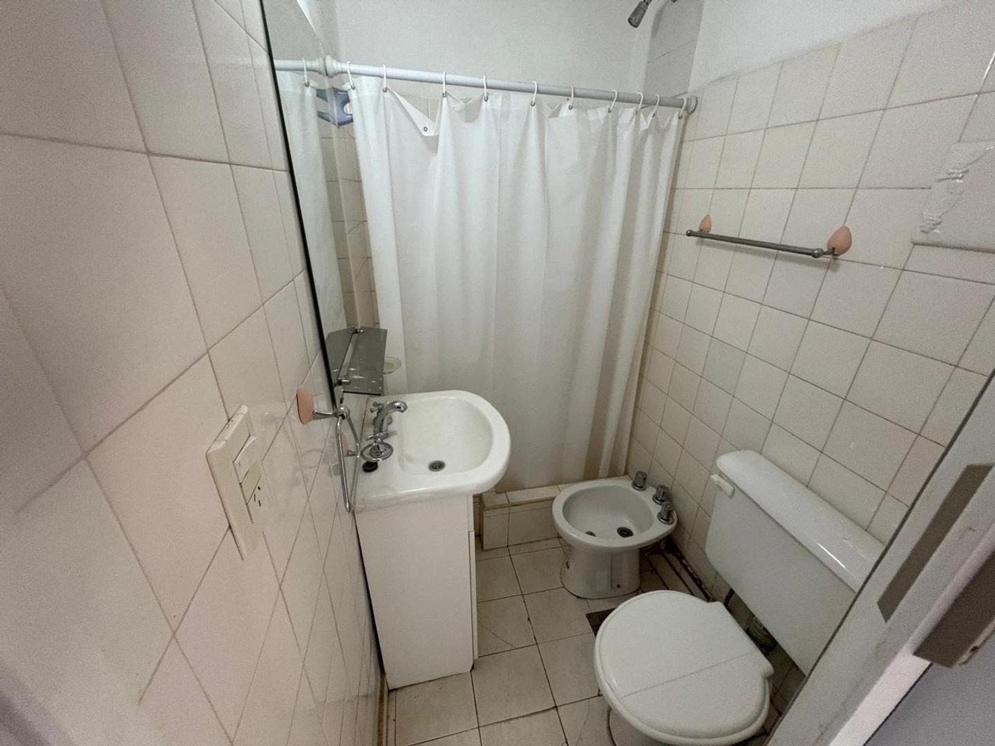 Depto Tipo Casa en Venta en Ituzaingo Sur, USD 48.500