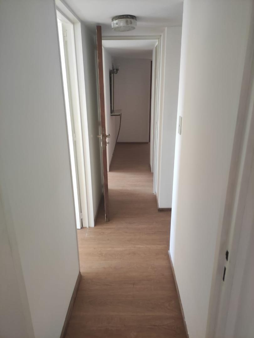 Departamento 4 ambientes con 3 baños