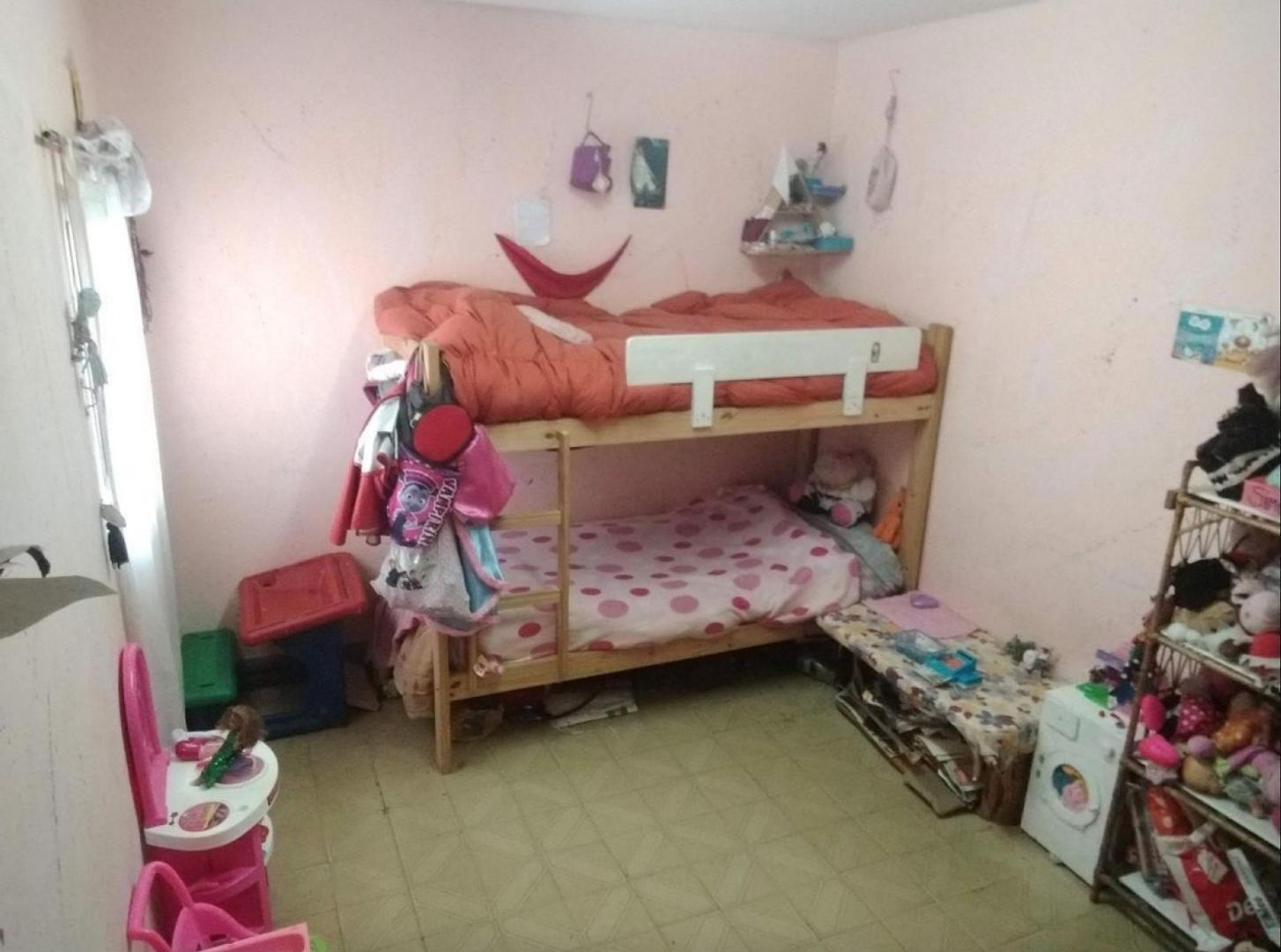 Depto Tipo Casa en Venta en Moron Sur, USD 40.000