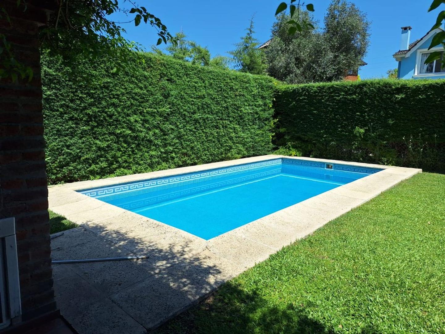 Casa en Alquiler de 3 dormitorios