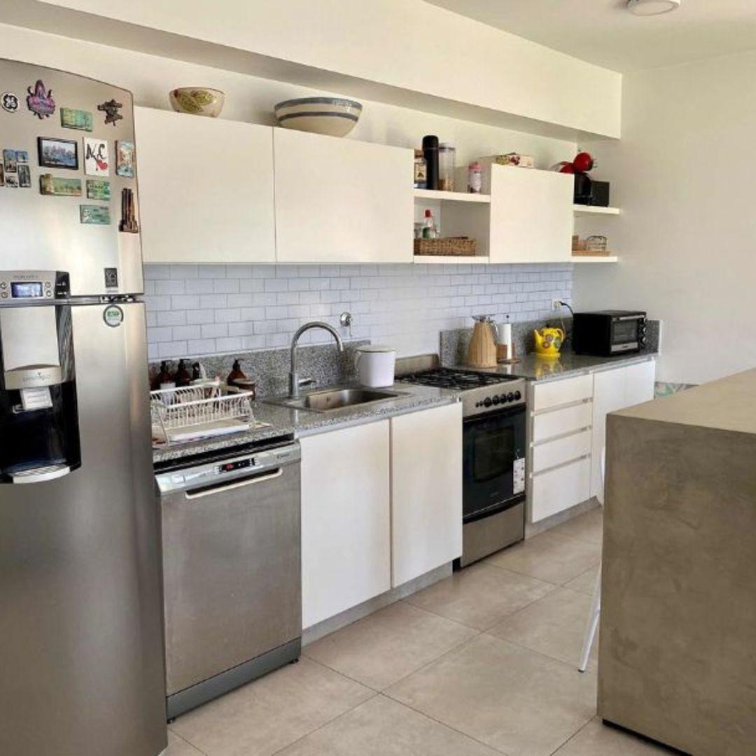 Departamento 4 ambientes con 3 baños