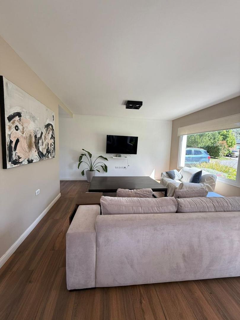 Avenida Jorge Newbery al 4500