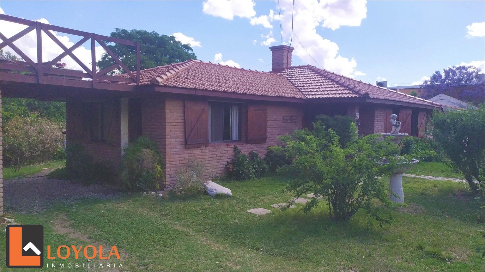 Casa 7 ambientes con 4 baños