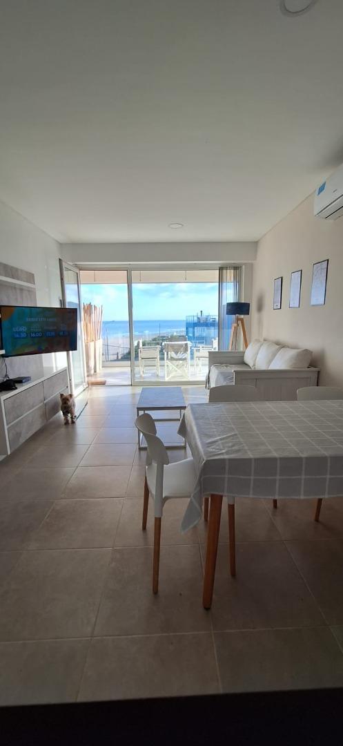 Malvinas 1100, Piso 1