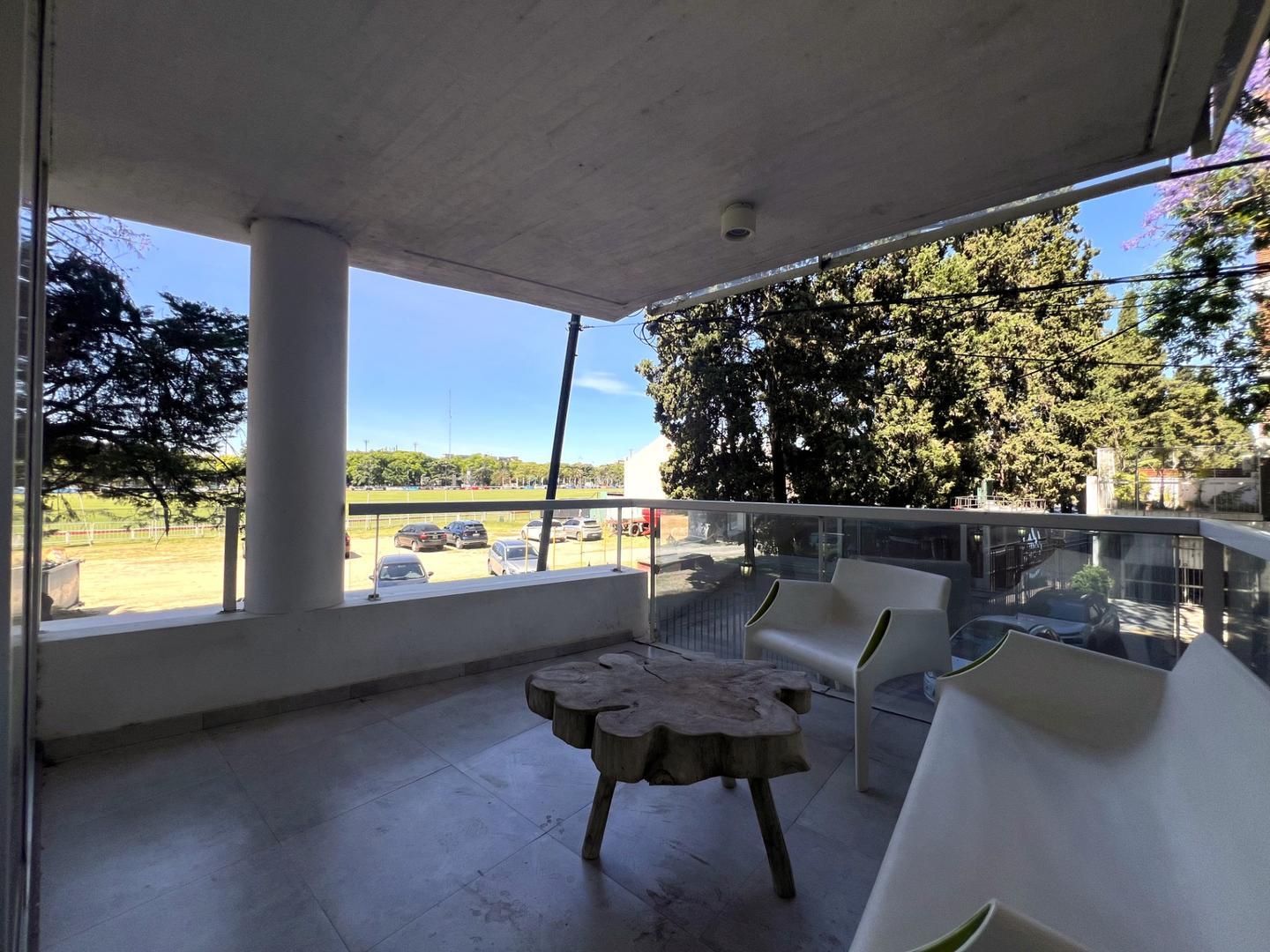 Avenida General Indalecio Chenaut 1707