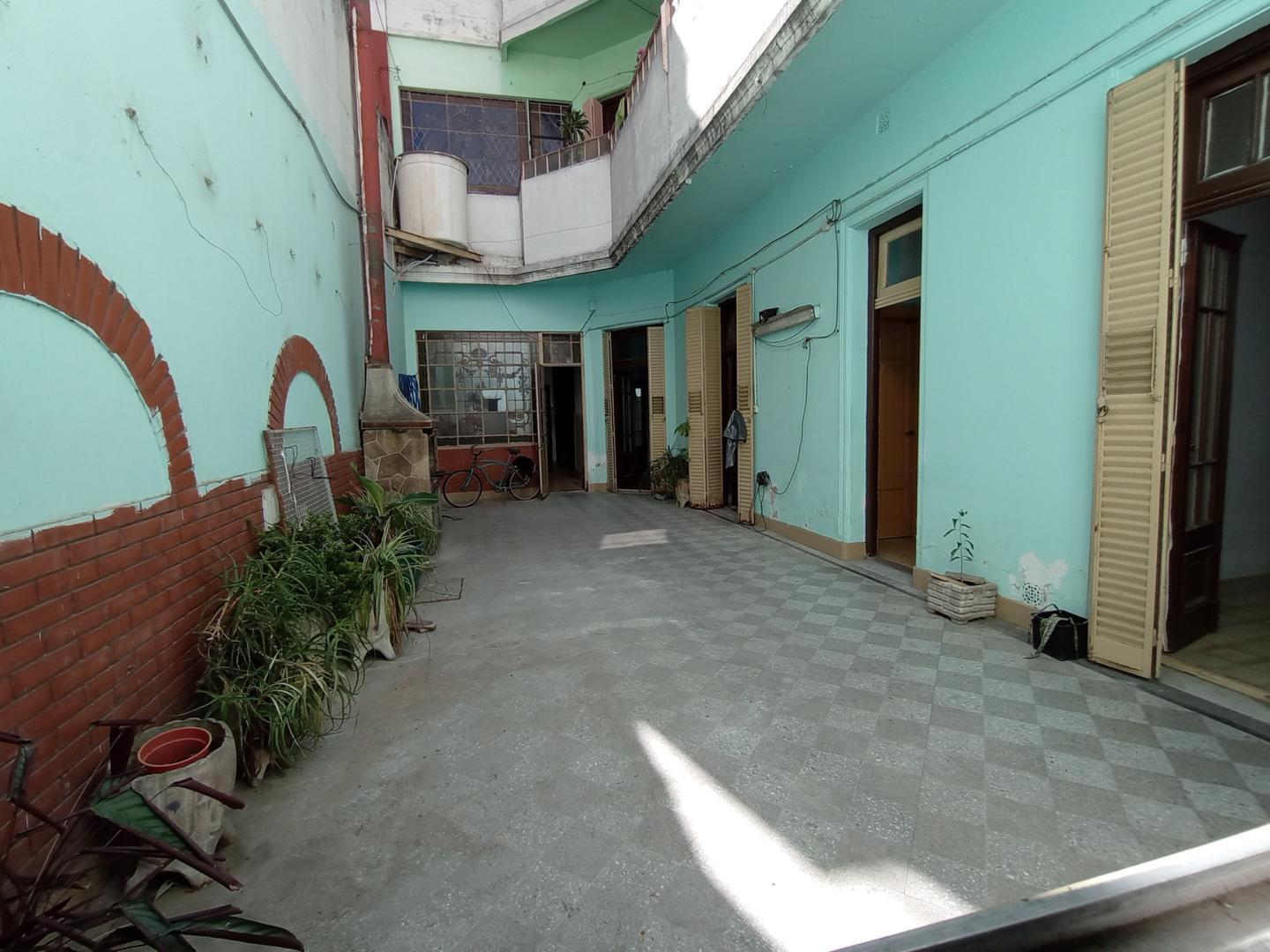 Depto Tipo Casa en Alquiler de 4 dormitorios