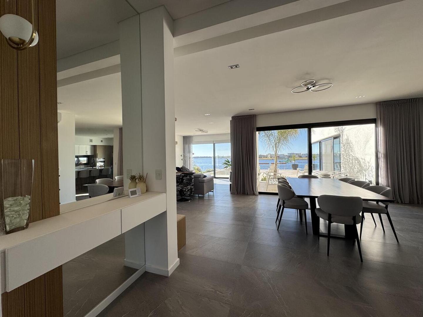 Casa en Venta en Puertos - Barrio Marinas, USD 1.980.000