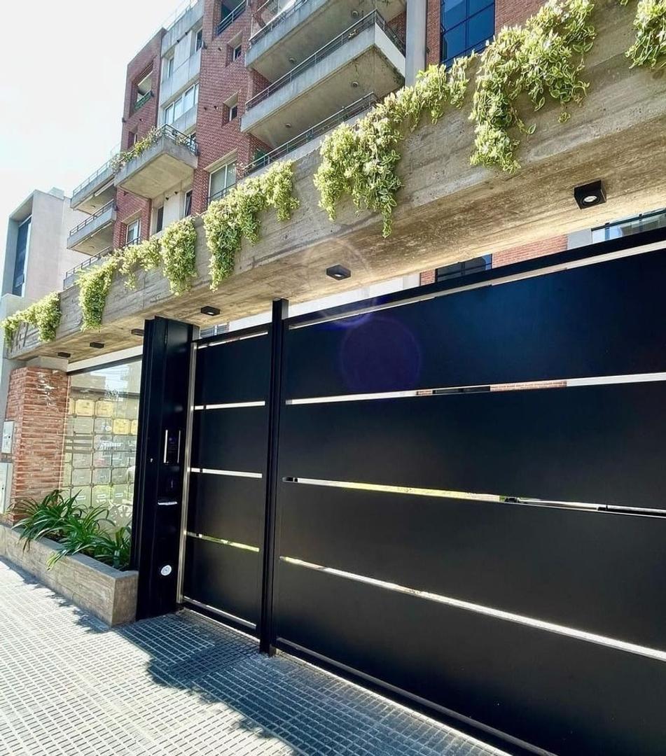 Nicolas Avellaneda 947 , Piso 1