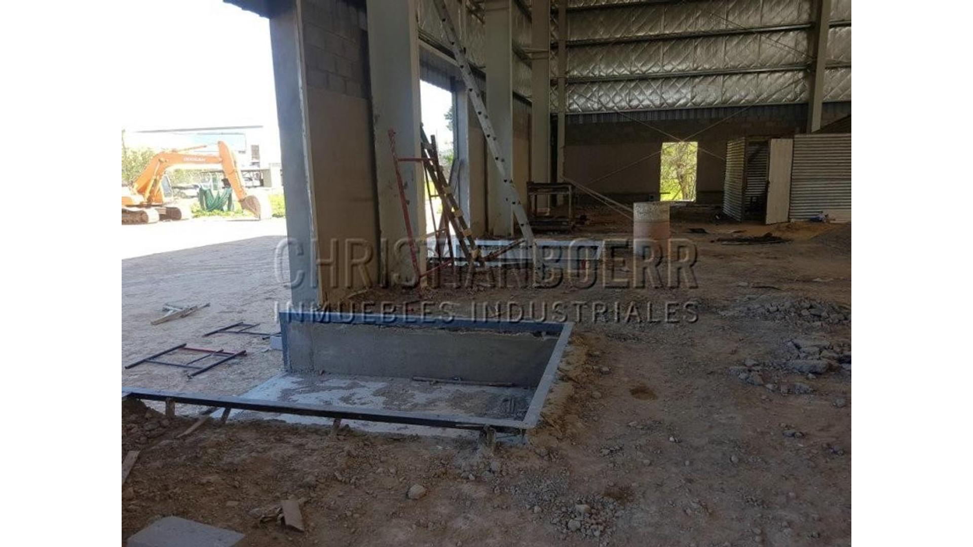 4.700m logísticos - Parque Ind Pilar - Docks de carga, sprin