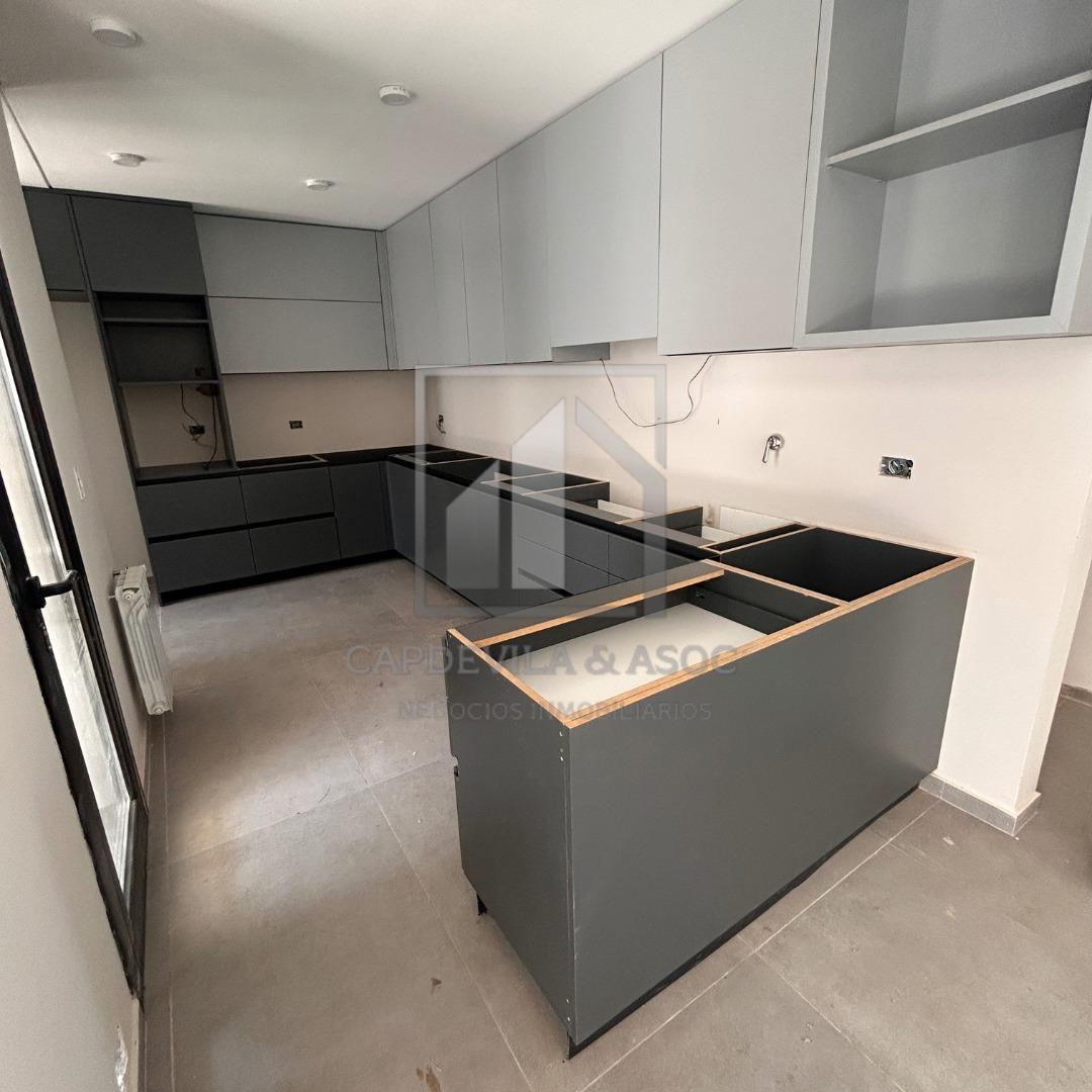 Casa 4 ambientes con 3 baños