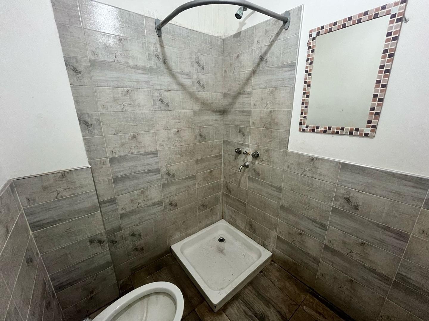 Depto Tipo Casa 4 ambientes con 1 baño