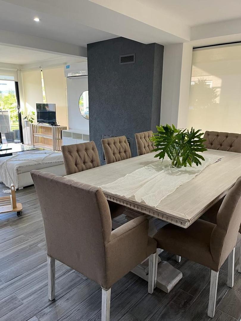 VENTA DE CASA ESTILO MODERNO-LAGOON -PILAR