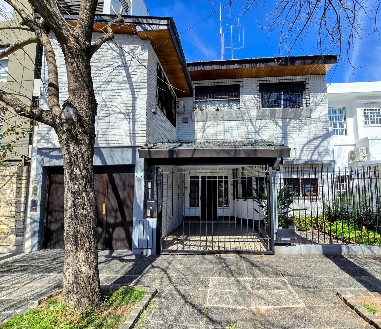 Chalet en Venta en Villa Sarmiento