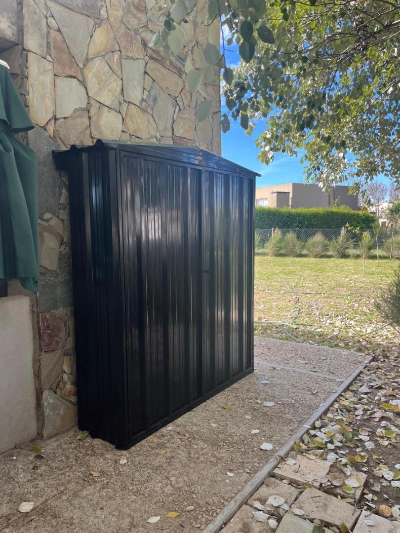 Casa en Venta en Loma Verde, USD 380.000