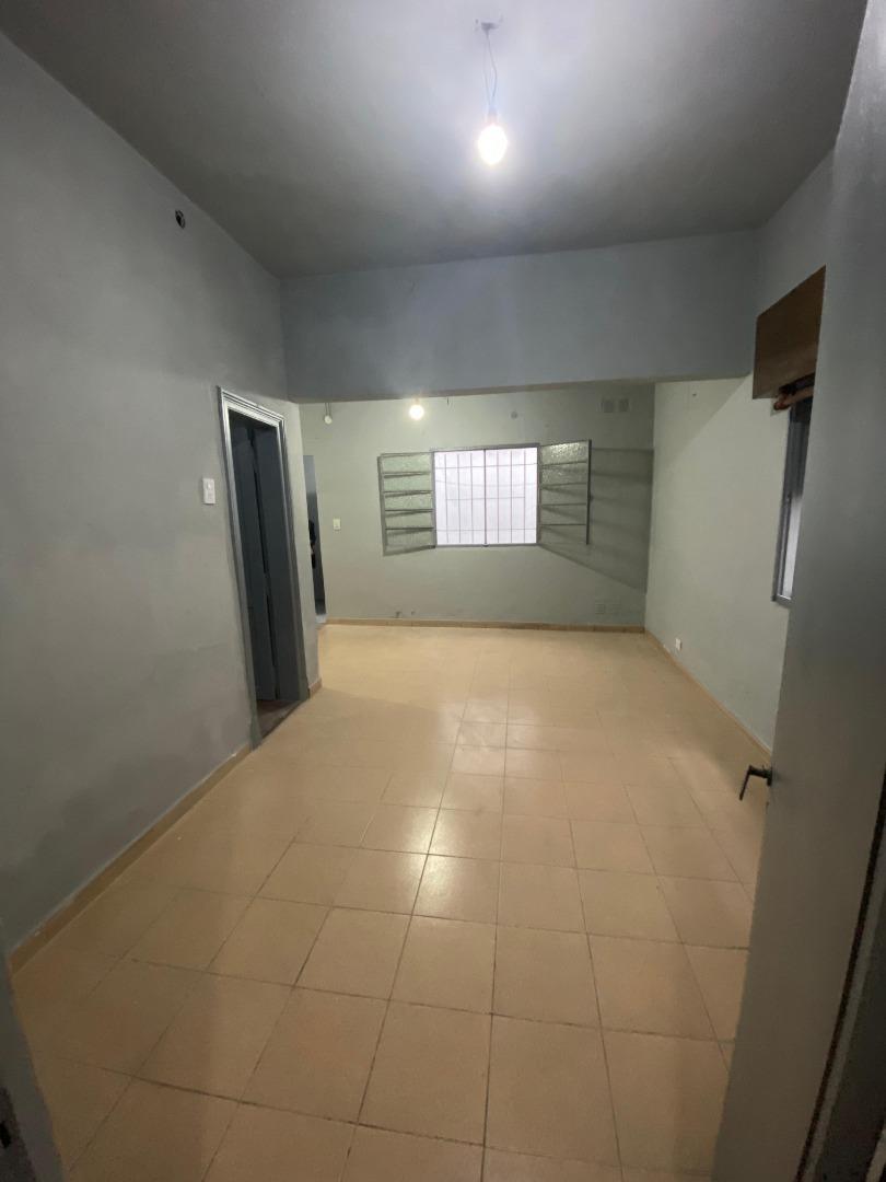 Depto Tipo Casa en Alquiler de 1 dormitorio