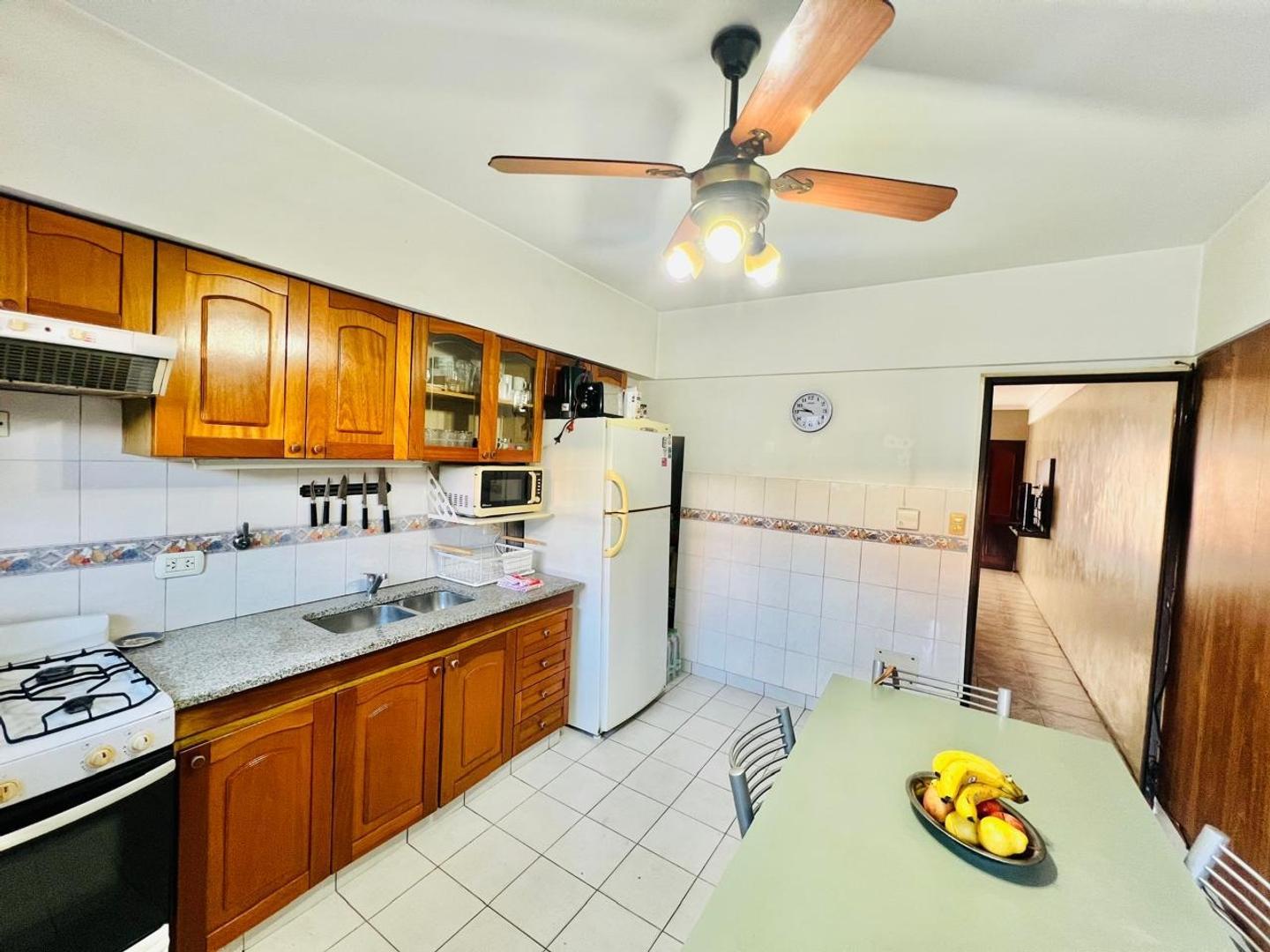 Depto Tipo Casa 4 ambientes con 3 baños