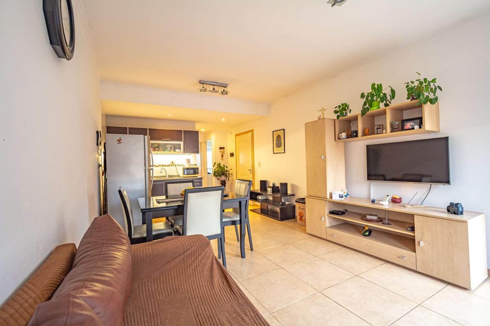 Pasaje Francisco Cuneo 2400