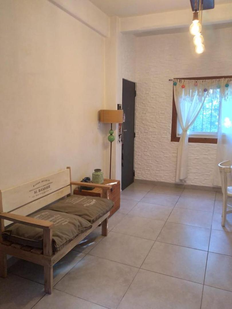 Depto Tipo Casa en Alquiler de 3 ambientes