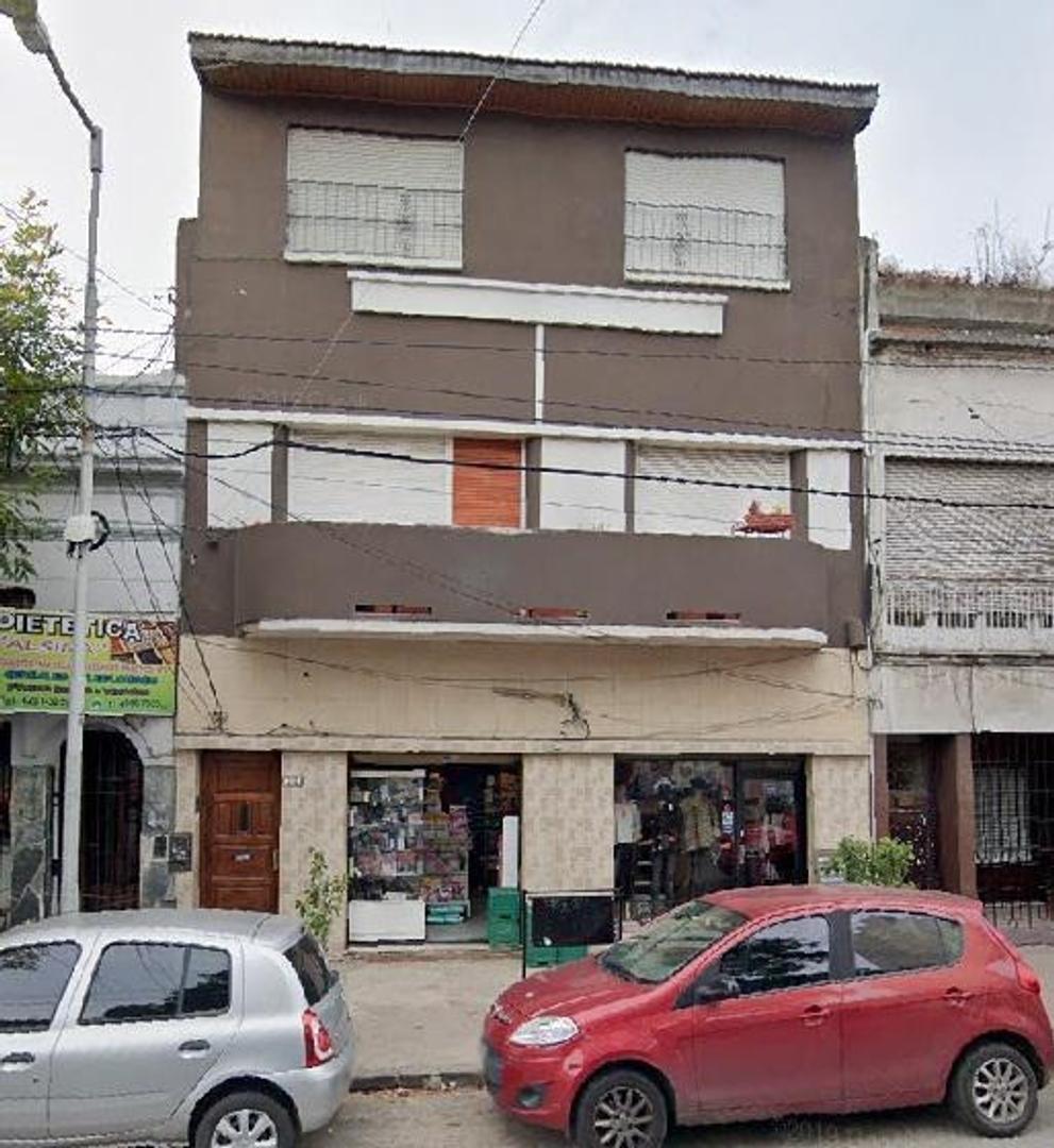 P.H. EN EXCELENTE UBICACION CON TERRAZA Y PARRILLA