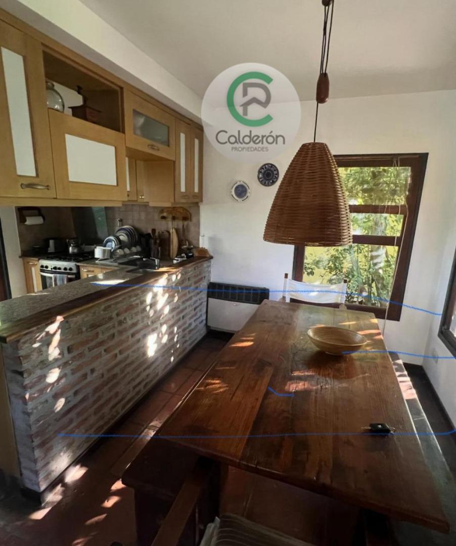 Casa 3 ambientes con 2 baños