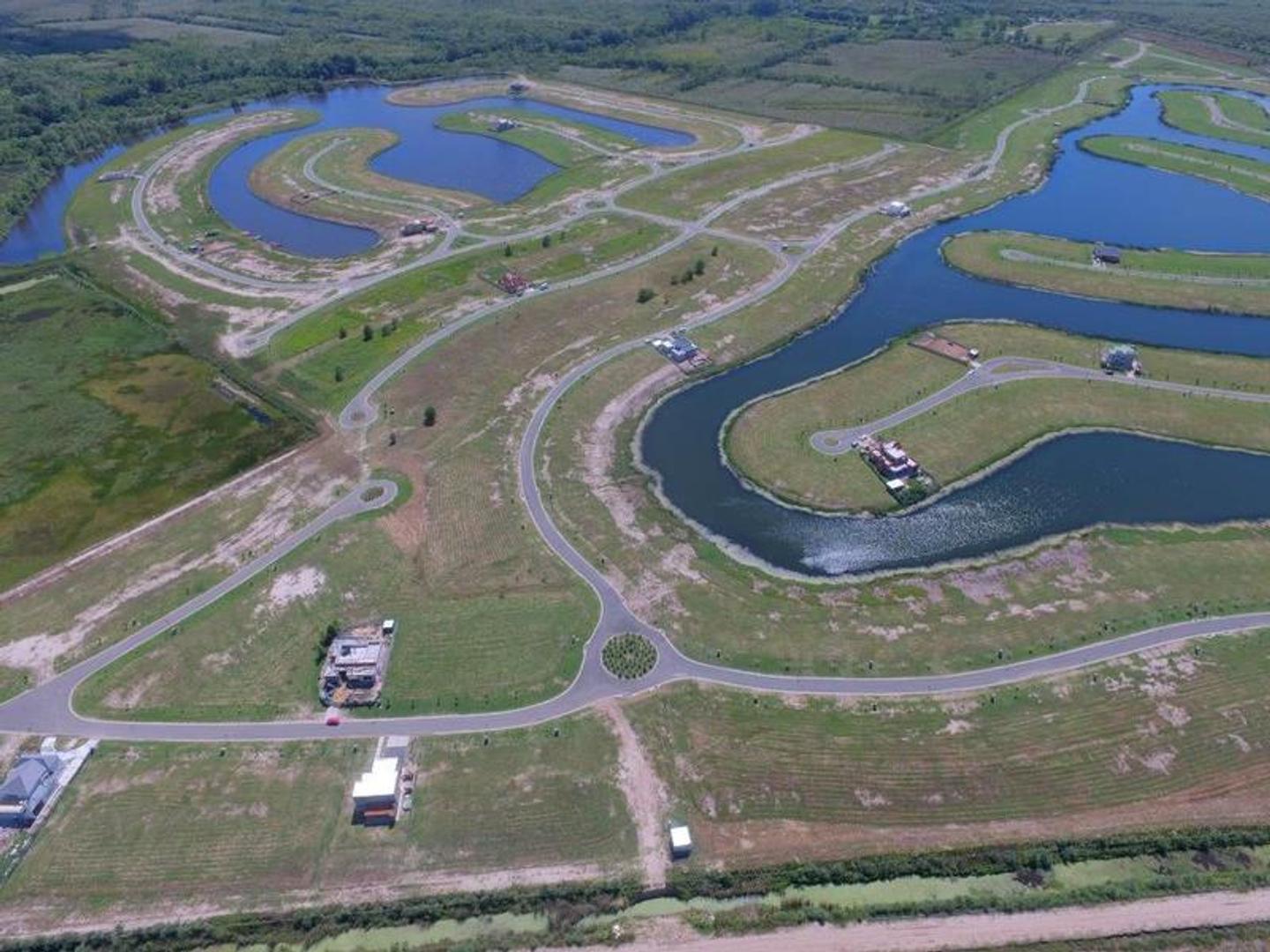 ESPECTACULAR TERRENO EN EL NAUDIR 2 - 850 M2