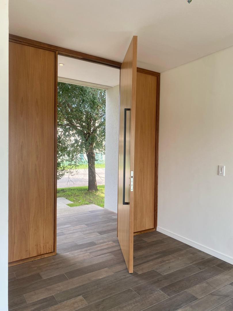 Casa en Venta en San Lucas, USD 365.000