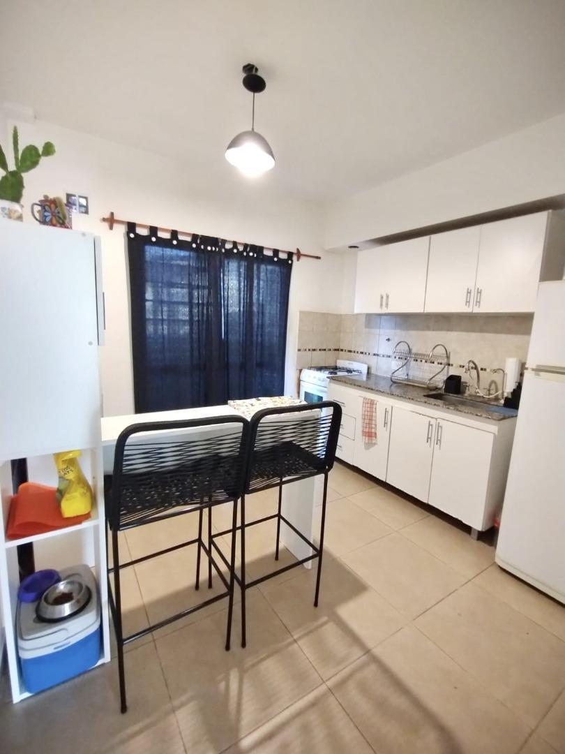 Casa 3 ambientes con 2 baños