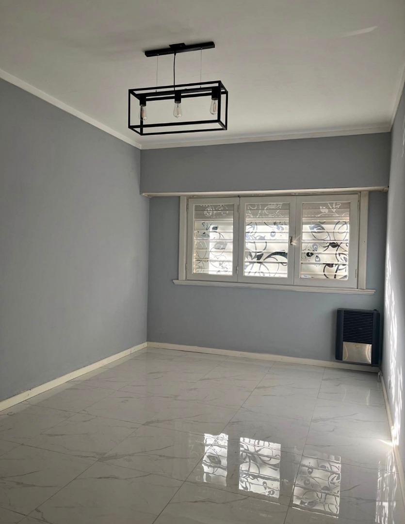 DEPTO. 2 AMB C/ PATIO