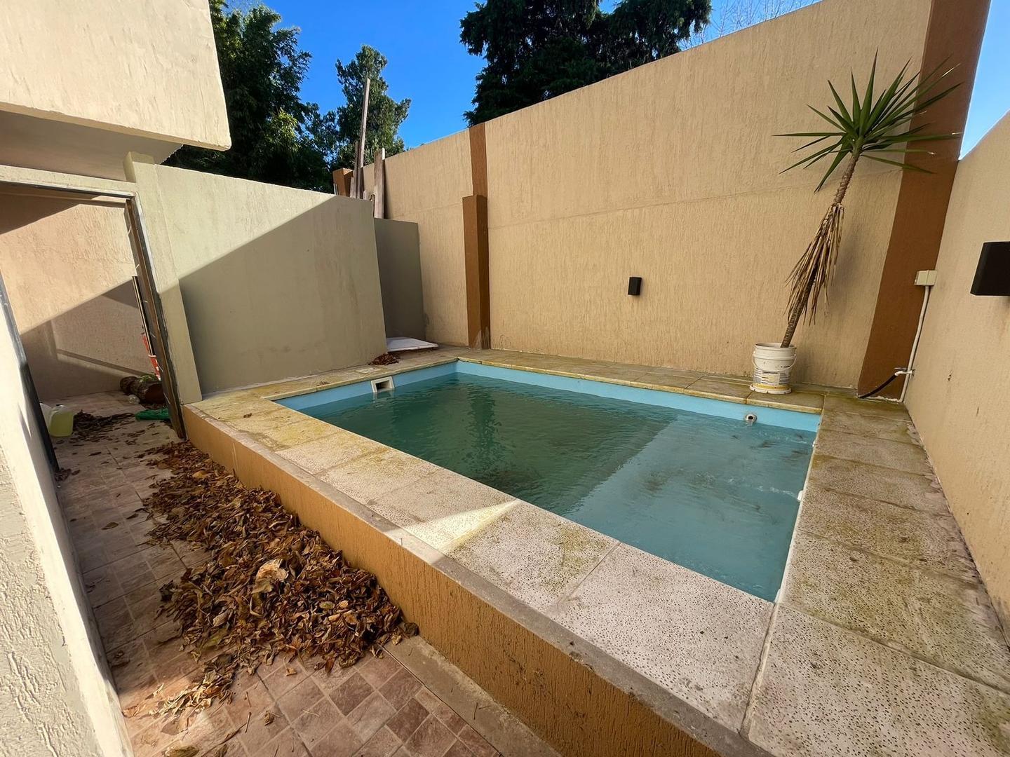 Castelar Norte Ph monoambiente en condominio