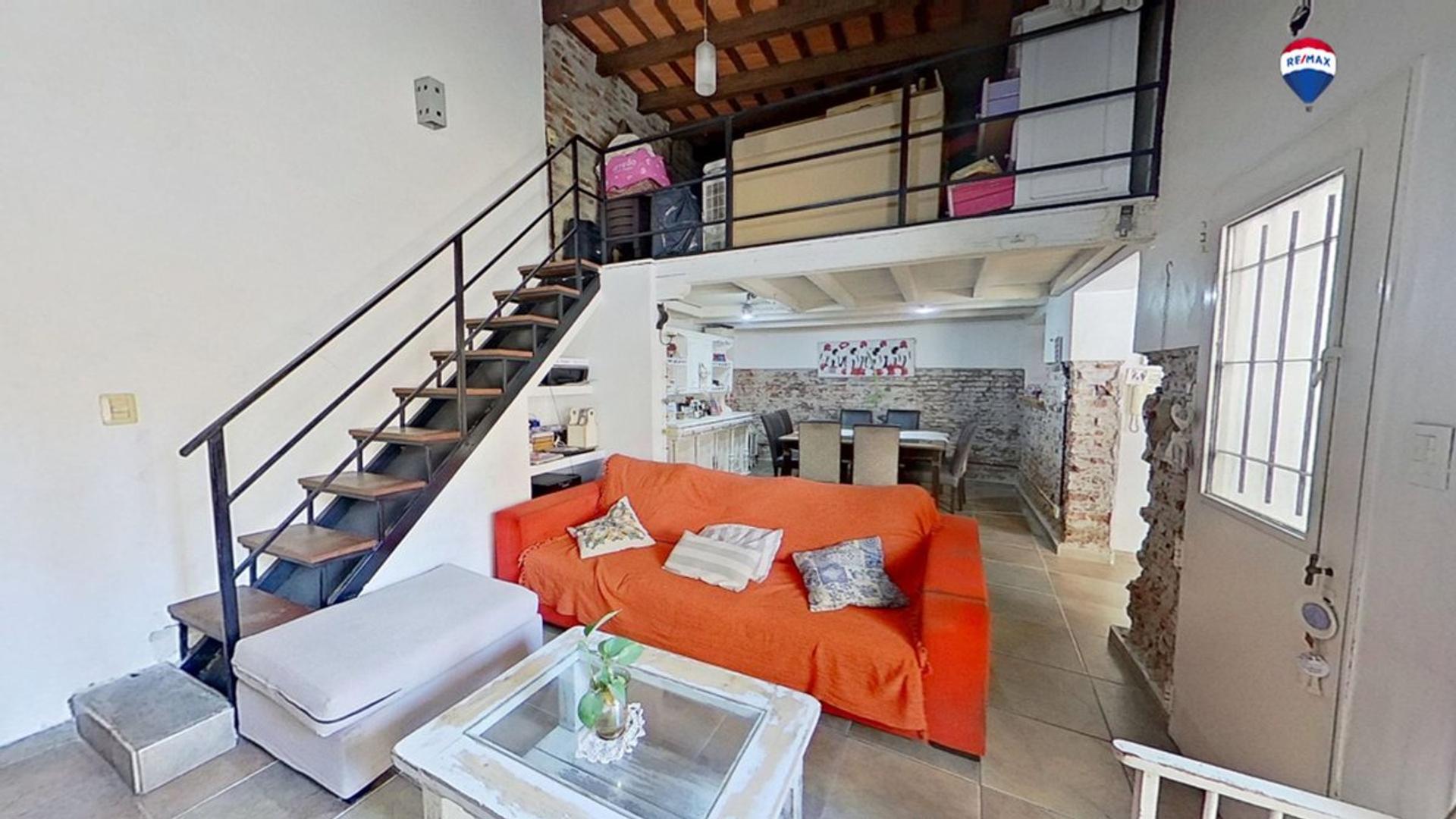 Depto Tipo Casa en Venta en Avellaneda, USD 168.000