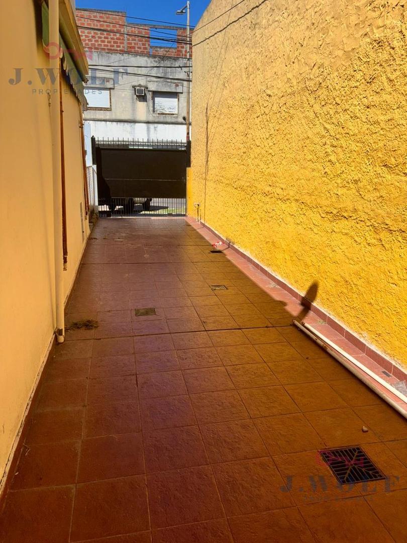 Depto Tipo Casa en Alquiler 60 años