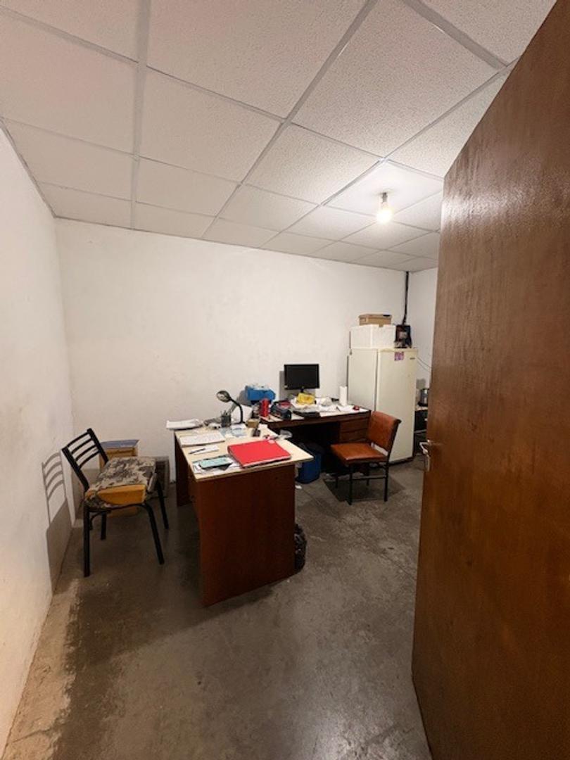 Galpon Betinotti 741 - zona Mercado Concentracion Fisherton