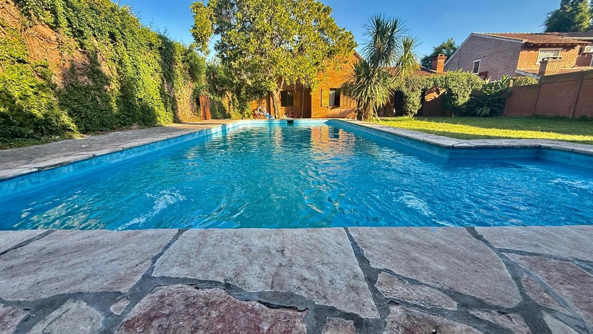 CASA A LA VENTA  CAÑUELAS