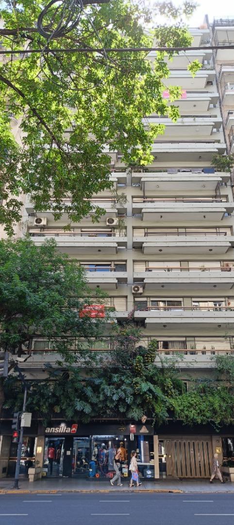 Casa 4 ambientes con 4 baños