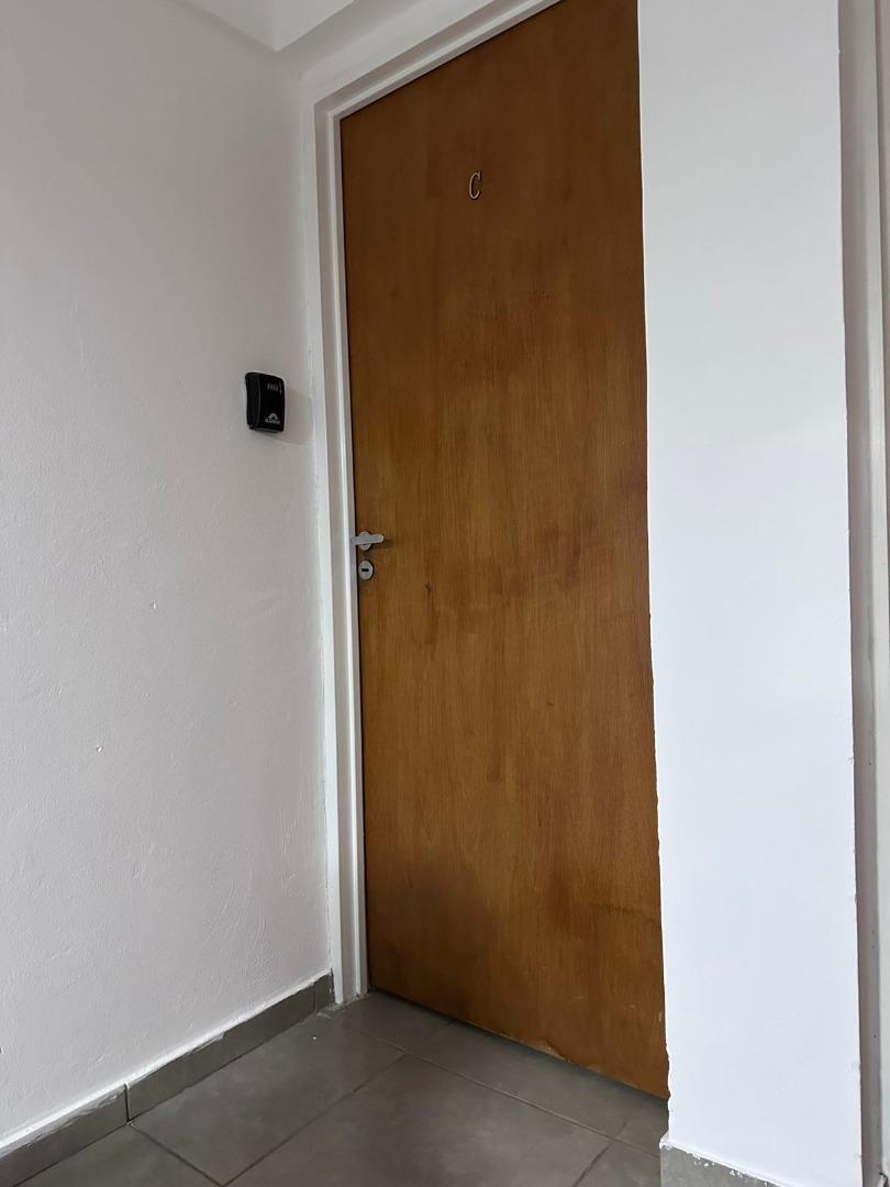 San Luis 600, Piso 1