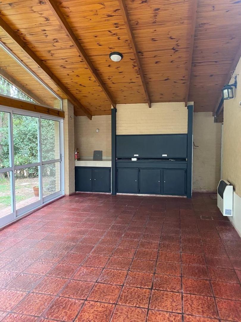 VALOR REBAJADO - Casa en Barrio cerrado