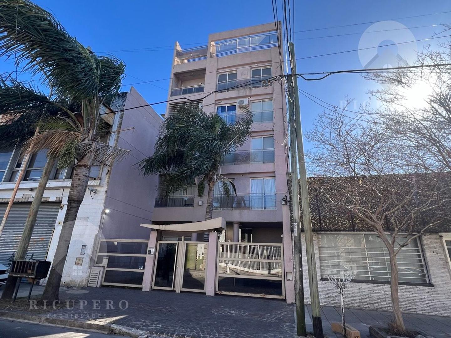 Cangallo 100, Piso pb