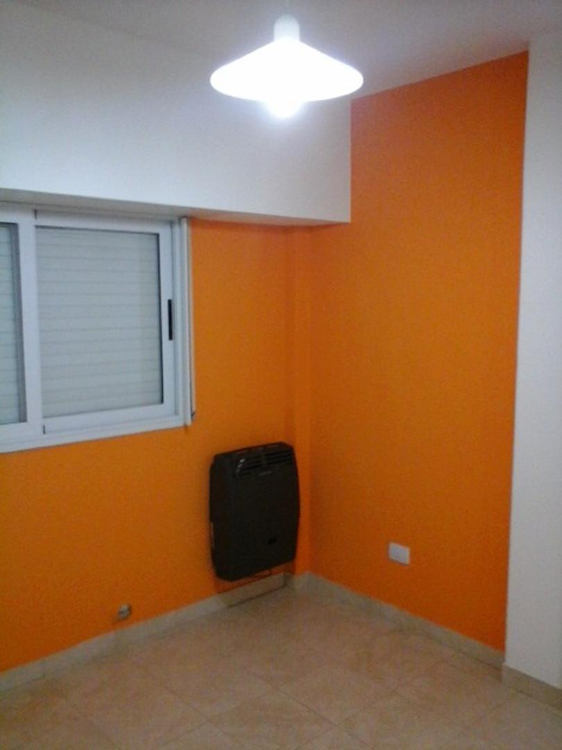 Departamento en Alquiler en Villa Luzuriaga, $ 450.000