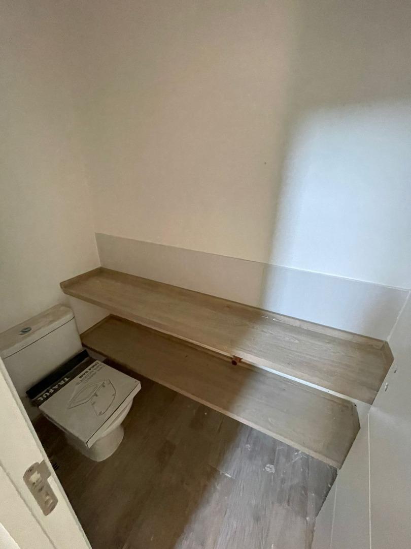 Depto Tipo Casa en Venta en La Luisita, USD 230.000