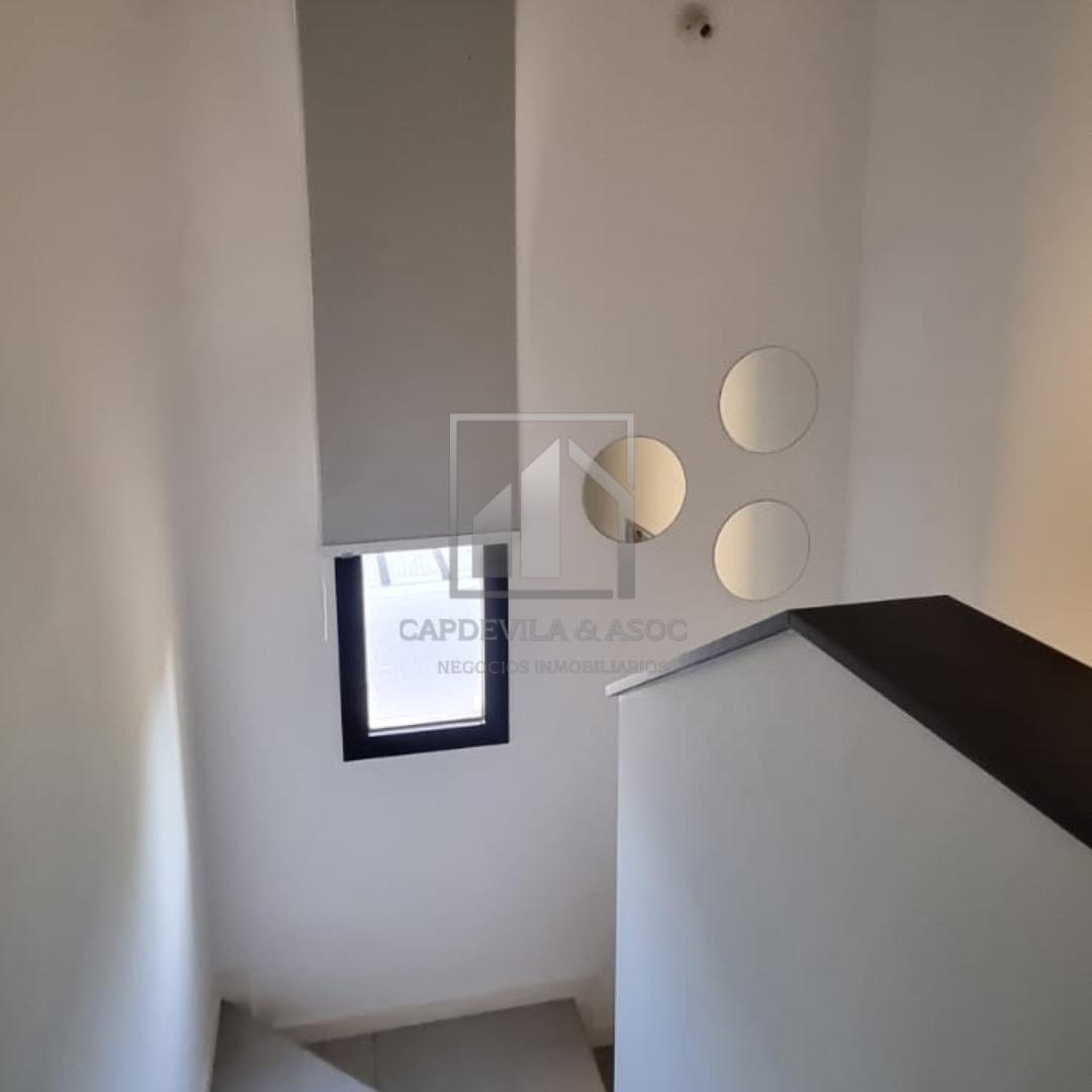 Housing De Miradores