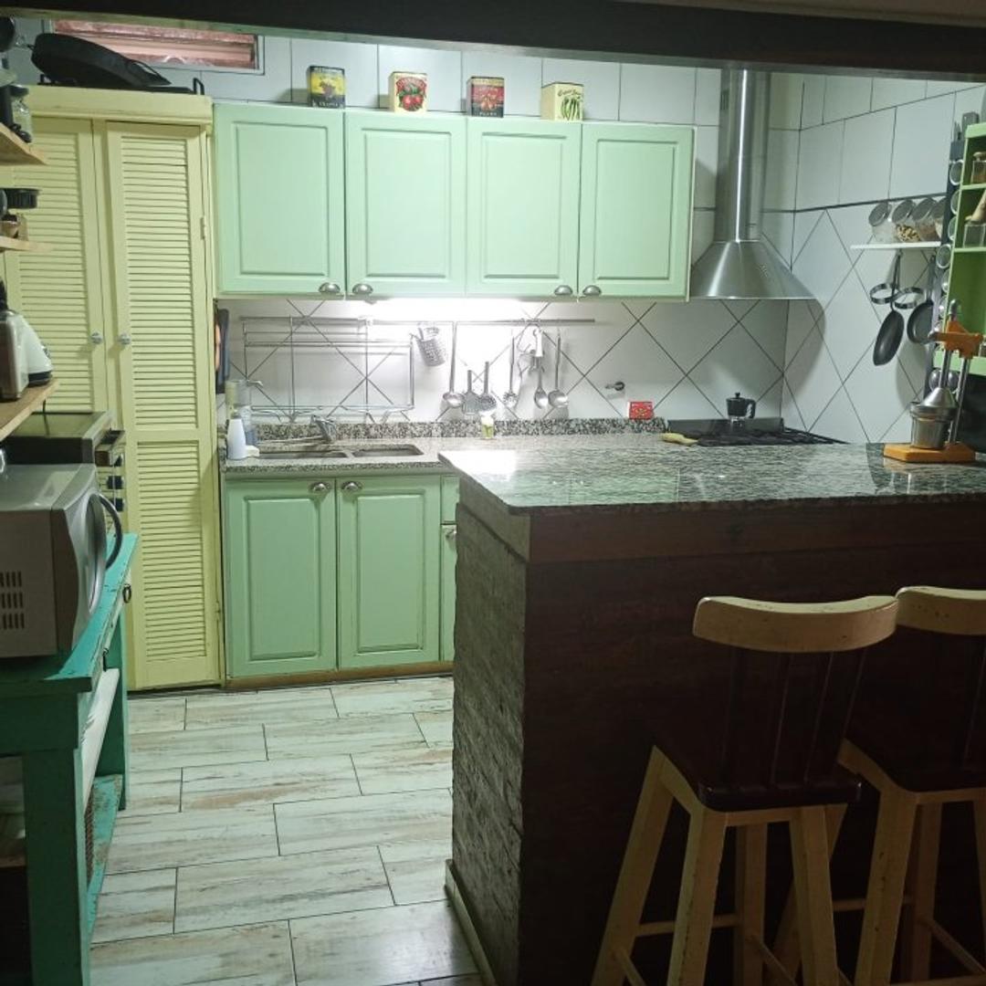 Depto Tipo Casa en Venta de 5 ambientes