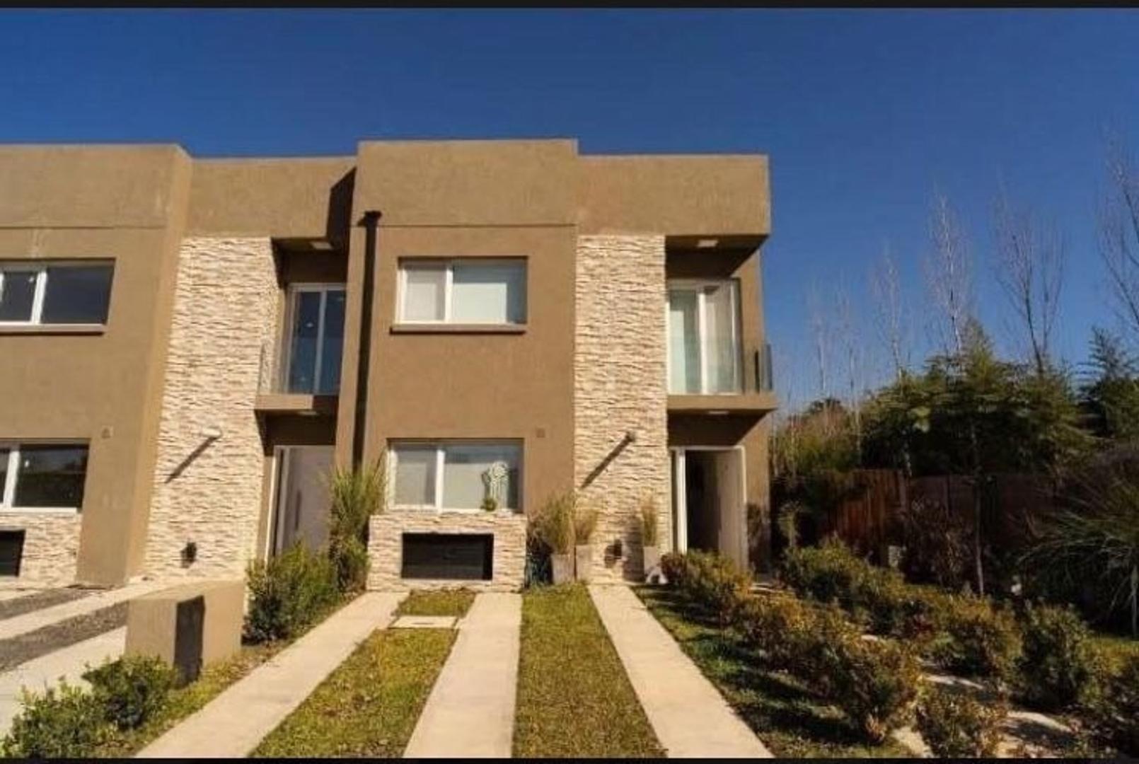 Duplex en Venta Lagoon Pilar CUAN PROPIEDADES