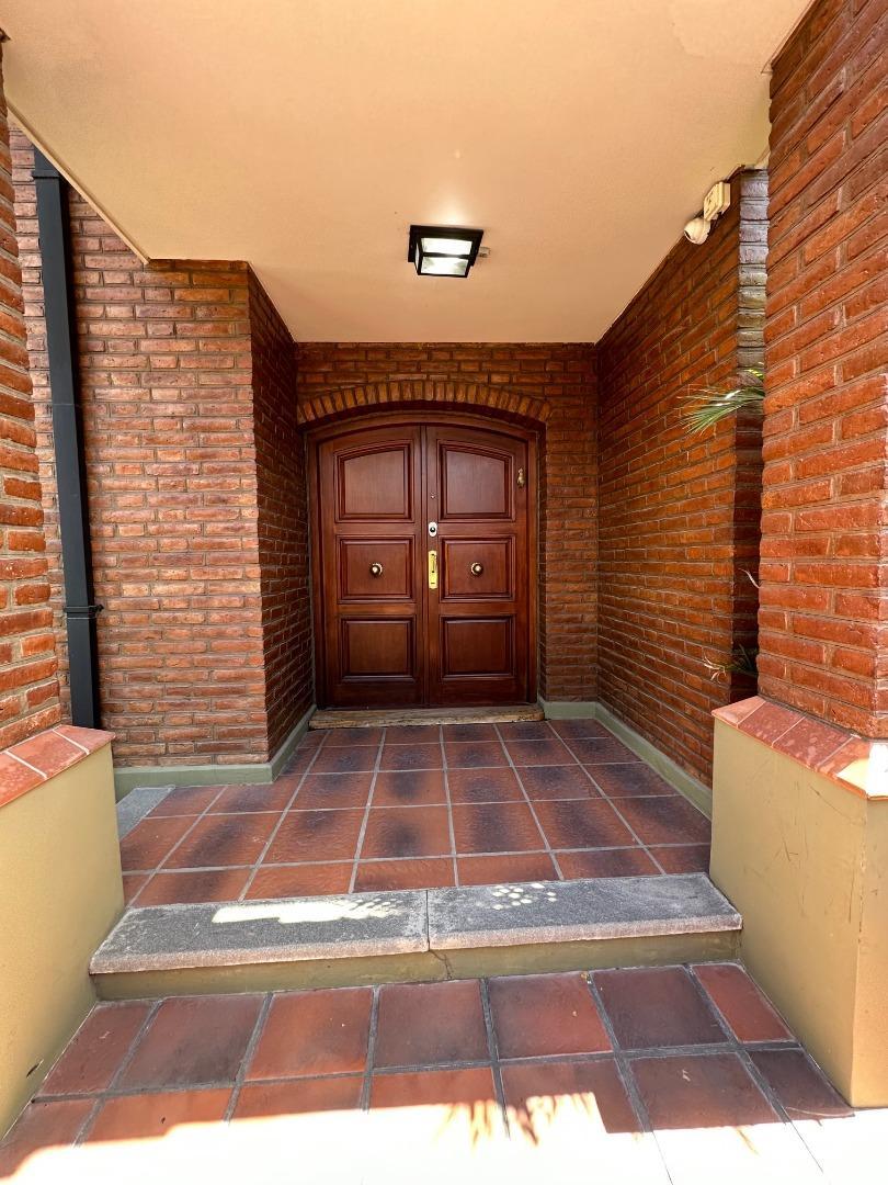 Casa en Venta en Lomas De Zamora, USD 550.000