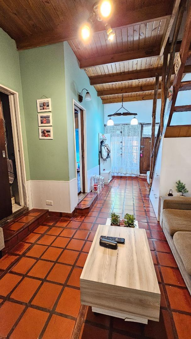Depto Tipo Casa en Venta con 1 cocheras