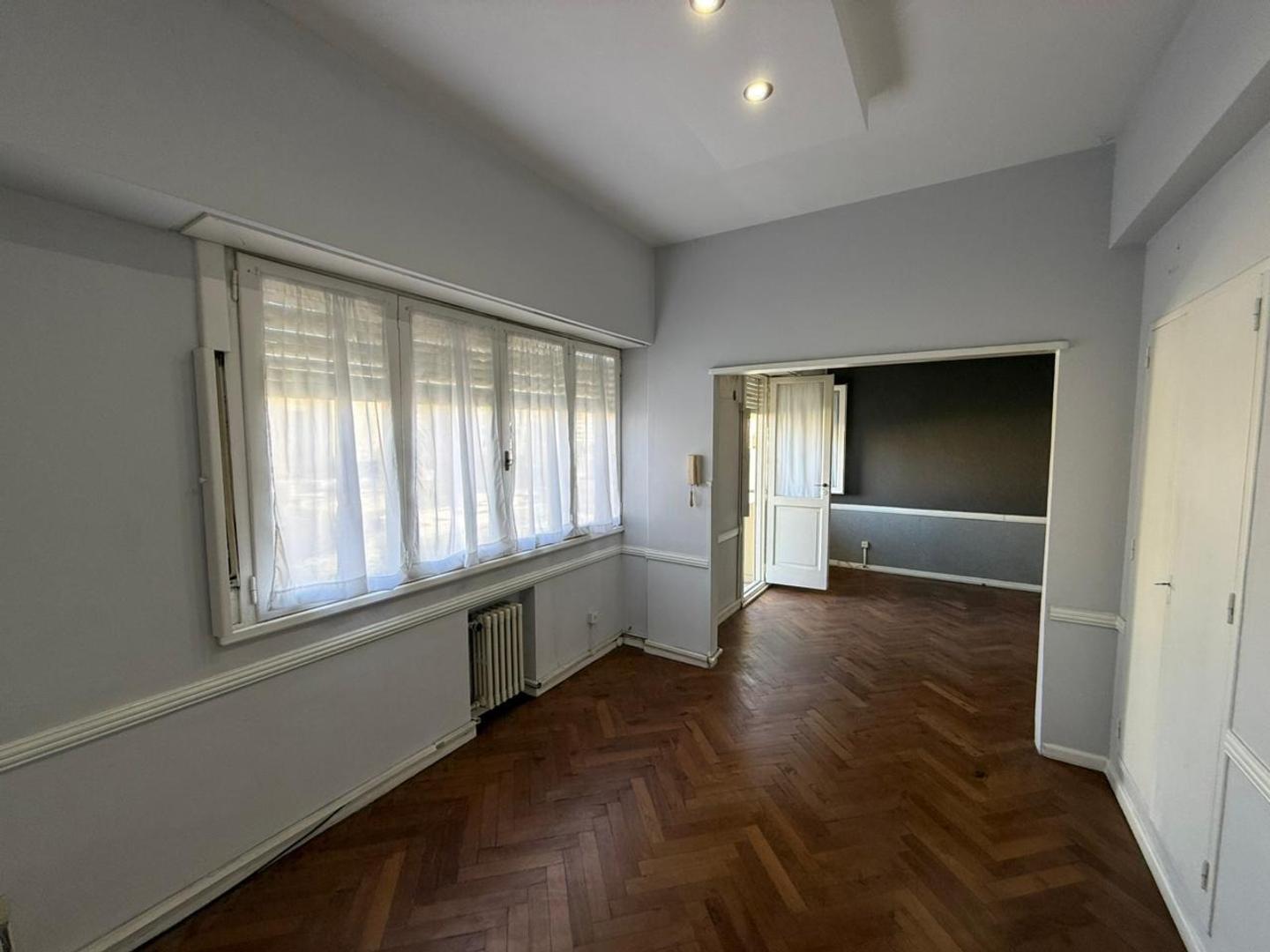Alvear 600, Piso 4