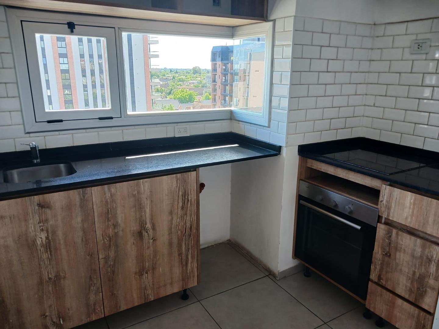 Departamento en Alquiler con 1 cocheras