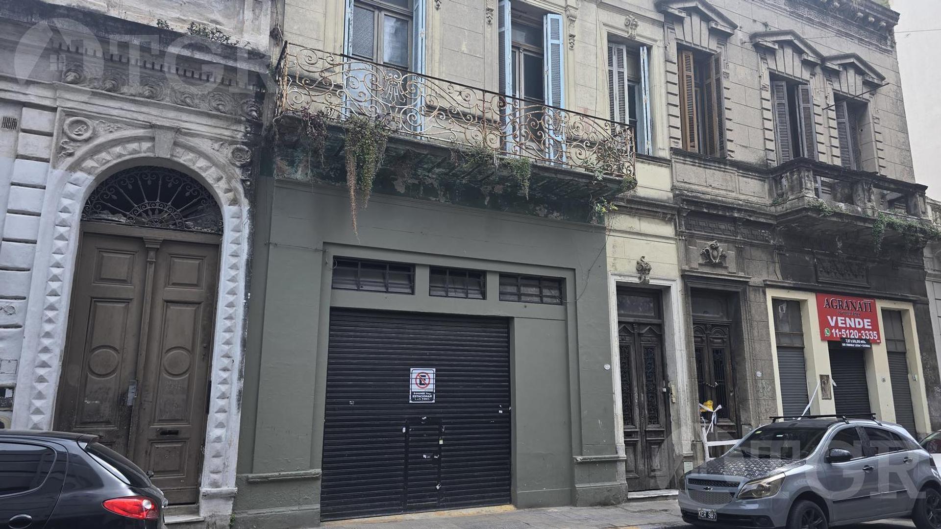 Venta de lote para desarrollo o remodelación de unidades PH