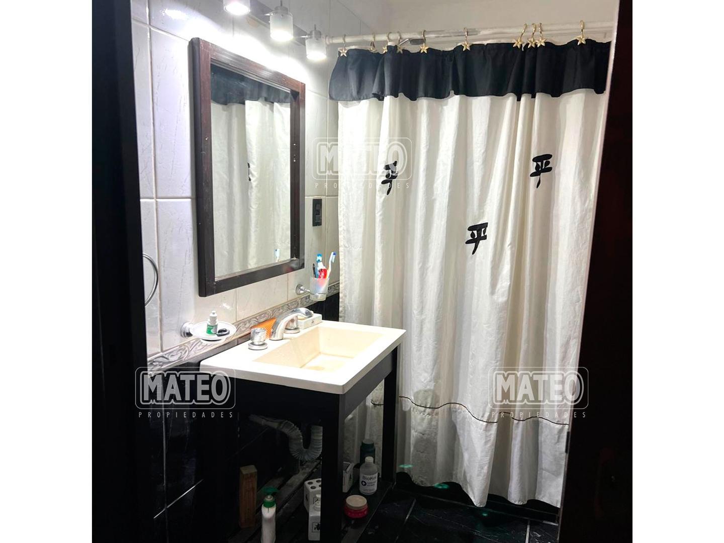 Casa 3 ambientes con 2 baños