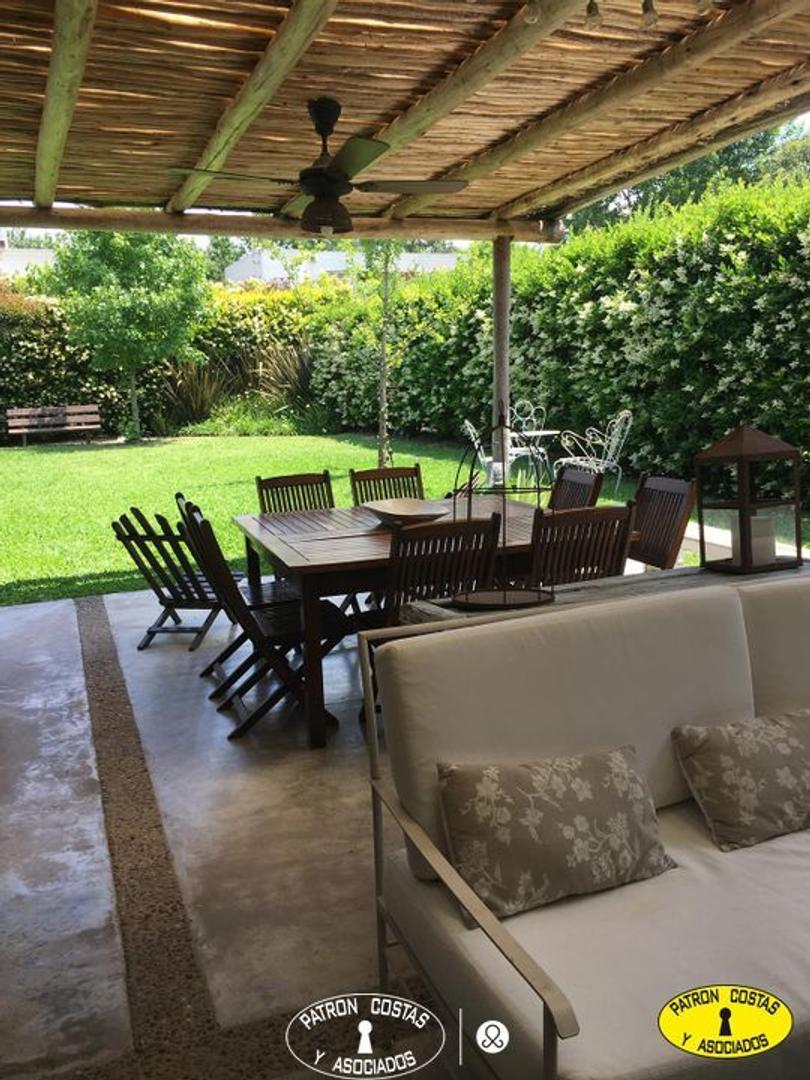 Casa en Venta en Pilar, USD 274.000