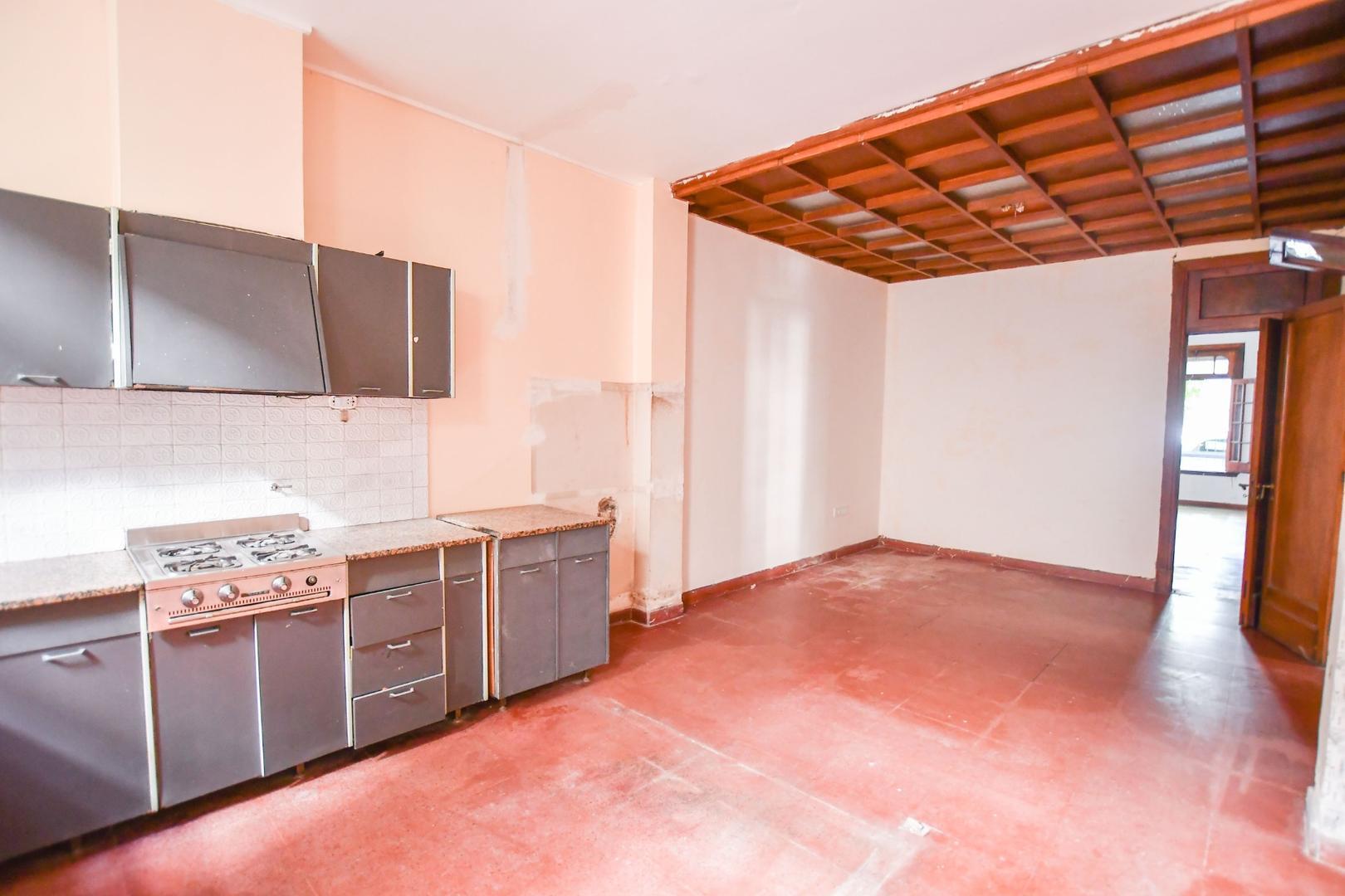 Depto Tipo Casa en Venta 50 años